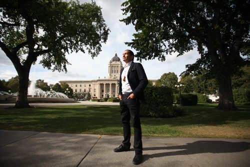 RUTH BONNEVILLE / WINNIPEG FREE PRESS 

Saturday Special
Portraits of Wab Kinew on the Legislative grounds 
who is in a leadership race to become leader of the Manitoba NDP' 
See Nick Martin story.  
SEPT 07, 2017
