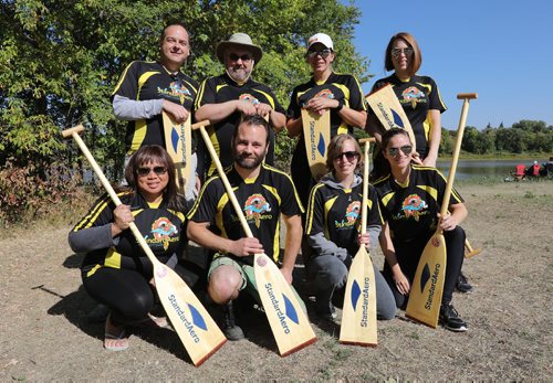 JASON HALSTEAD / WINNIPEG FREE PRESS

Clockwise from rear left: Chris Starke, Richard De Zoete, Barb Magee, Jenna Holloway, Mandy Hogaboam, Allysa Appelt, Kevin Kraubner and Jannette Hodgson of the Standard Aero team get ready for their next race at the Canadian Cancer Society September Dragon Boat Challenge on Sept. 9, 2017 at the Manitoba Canoe & Kayak Centre.(See Social Page)