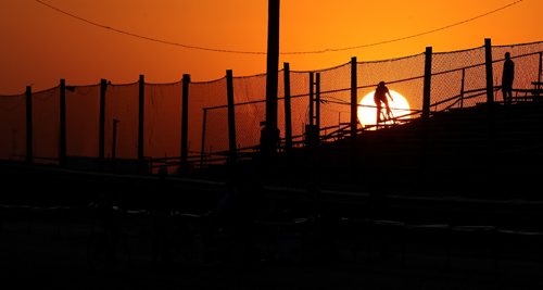 TREVOR HAGAN / WINNIPEG FREE PRESS
Cyclocross racers at the Darkcross event at the Coop Speedway, Saturday, September 9, 2017.