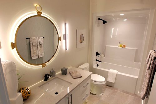 BORIS MINKEVICH / WINNIPEG FREE PRESS
NEW HOMES - 28 Willow Brook Road in Bridgwater Trails. Bathroom. Sept. 11, 2017