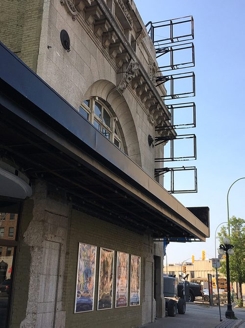 RUTH BONNEVILLE / WINNIPEG FREE PRESS

Outside building shots of the Burton Cummings Theatre without the new sign that is to be put up soon.

SEPT 12, 2017
