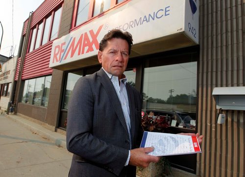 BORIS MINKEVICH / WINNIPEG FREE PRESS
Glen Sytnyk from ReMax is a Winnipeg based realtor who was interviewed about how the killing affected the real estate community. Because of the killing he started keeping a log book of every person who comes to any home he is showing as a precaution. Sept. 13, 2017