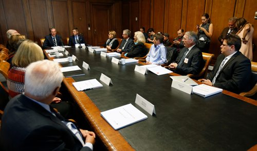 WAYNE GLOWACKI / WINNIPEG FREE PRESS

At the head of the table, Premier Brian Pallister, at left and¤Mayor Brian Bowman with members of the Premiers Enterprise Team meeting to discuss a Team Manitoba approach to make Winnipeg the home of Amazons second North American headquarters. The meeting was held in the Manitoba Legislative building. Randy Turner story  Sept. 14 2017