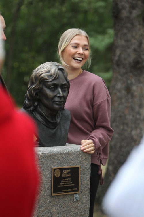 RUTH BONNEVILLE / WINNIPEG FREE PRESS

FOUNDER OF WINNIPEG HARVEST
Lee Newton Selected as WinnipegREALTORS® Citizens Hall of Fame 2017 Inductee

Aly Newton,  smiles as she see's herself in the sculpture of the founder of Winnipeg Harvest, Lee Newton, after her bust was unveiled  Friday morning  at  Assiniboine Park.  
SEPT 15, 2017

