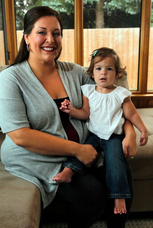BORIS MINKEVICH / WINNIPEG FREE PRESS
Kimberly Jurkowski and her daughter Sophie. Story on rare diseases that only hit a tiny numbers in the population. KELLY TAYLOR STORY. Sept. 15, 2017