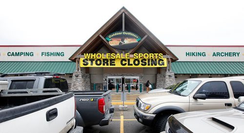 PHIL HOSSACK / WINNIPEG FREE PRESS - WHolesale SPorts on St James ave is closing....See story.   - September 15, 2017