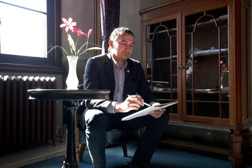 RUTH BONNEVILLE / WINNIPEG FREE PRESS
Portraits of NDP Leader Wab Kinew being interviewed by FP in his new Official Opposition office at the Legislature.
See Larry Kusch story
SEPT 18, 2017