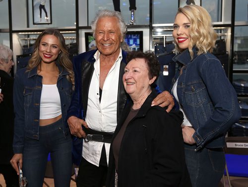 JASON HALSTEAD / WINNIPEG FREE PRESS

Susana Leistner-Bloch has a photo taken with Peter Nygard and some of his models on Sept. 15, 2017 at the Nygard Fashion Show in support of Breast Cancer Research and to preview the companys new fall fashions at the Nygard Fashion Park store on Kenaston Boulevard. All ticket proceeds will be donated to CancerCare Manitoba. (See Social Page)