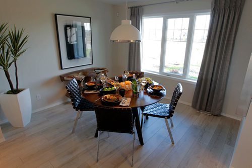 BORIS MINKEVICH / WINNIPEG FREE PRESS
NEW HOMES - 240 Cherrywood Road in Bridgwater Trails. Dining room. Sept. 18, 2017