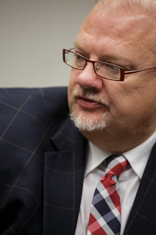 MIKE DEAL / WINNIPEG FREE PRESS
Kelvin Goertzen, Minister of Health, Seniors and Active Living, during an Editorial Board interview at the Winnipeg Free Press.
170926 - Tuesday, September 26, 2017.