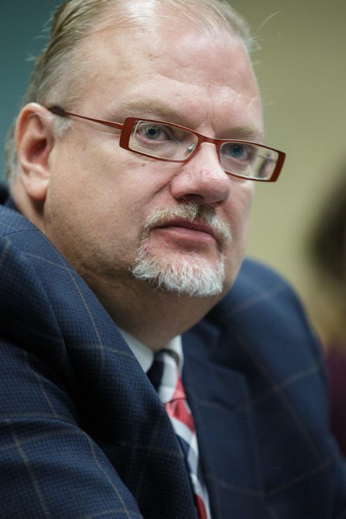 MIKE DEAL / WINNIPEG FREE PRESS
Kelvin Goertzen, Minister of Health, Seniors and Active Living, during an Editorial Board interview at the Winnipeg Free Press.
170926 - Tuesday, September 26, 2017.