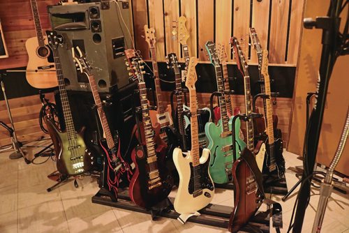 Canstar Community News Sept. 18, 2017 - Bedside Studios owner Len Milne keeps his guitar collection at the recording room. (LIGIA BRAIDOTTI/CANSTAR COMMUNITY NEWS/TIMES)