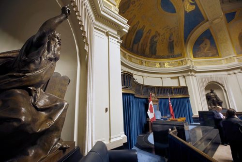 WAYNE GLOWACKI / WINNIPEG FREE PRESS

 The statue of Moses holding the Ten Commandments in the  Manitoba Legislature Chambers.Nick Martin story Oct.2 2017
