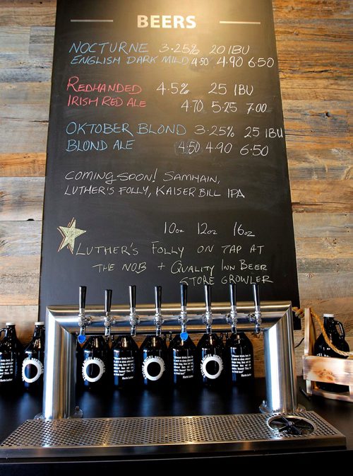 BORIS MINKEVICH / WINNIPEG FREE PRESS
Feature on new breweries. Stone Angel Brewing Co. at 1875 Pembina Hwy. Beer taps and chalk board menu. Ben MacPhee-Sigurdson story. Oct 4, 2017