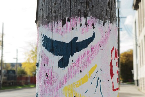 Canstar Community News Oct. 3, 2017 - Several artists created stencils to help residents with art composition for the North Point Douglas hydro poles. (LIGIA BRAIDOTTI/CANSTAR COMMUNITY NEWS/TIMES)