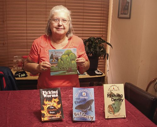 Canstar Community News October 2, 2017 - Doreen Millichamp is a writer from Transcona. Her latest book, The Weeping Willow, is available from WestBow Press. (SHELDON BIRNIE/CANSTAR/THE HERALD)