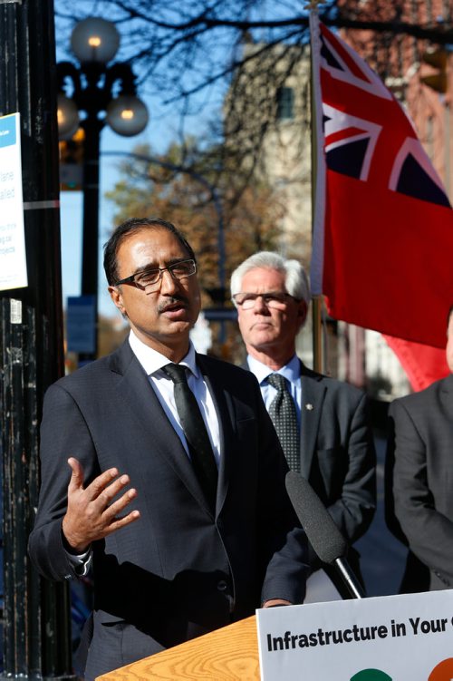 WAYNE GLOWACKI / WINNIPEG FREE PRESS

 Amarjeet Sohi, Minister of Infrastructure and Communities at podium,    in back is Jim Carr, MP for  Winnipeg South Centre at a infrastructure announcement Tuesday in Old Market Square. Larry Kusch story  Oct.10 2017