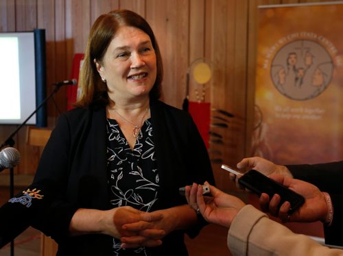 WAYNE GLOWACKI / WINNIPEG FREE PRESS

Indigenous Services Minister Jane Philpott at the Family group conferencing announcement in the Ma Mawi Wi Chi Itata Centre Tuesday. Alex Paul  story  Oct.10 2017