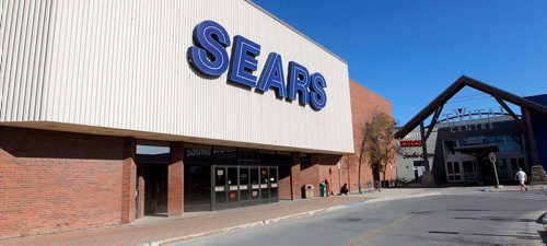 BORIS MINKEVICH / WINNIPEG FREE PRESS
Sears department store at St. Vital Centre is now closing.  OCT. 10, 2017