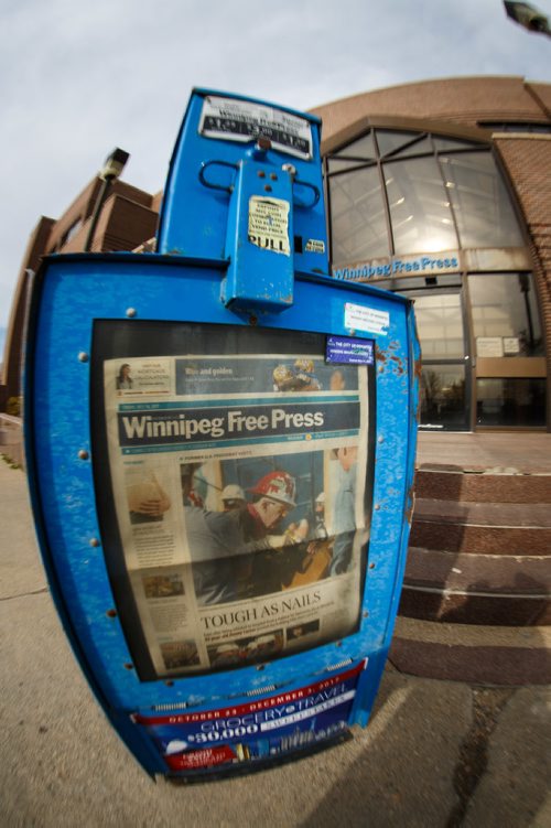 MIKE DEAL / WINNIPEG FREE PRESS
A Winnipeg Free Press newspaper box outside the papers' headquarters on Mountain Ave.
171012 - Thursday, October 12, 2017.