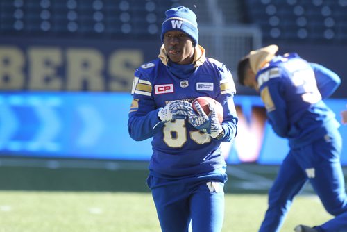 

RUTH BONNEVILLE / WINNIPEG FREE PRESS

Winnipeg Blue Bombers #89 Clarence Denmark wears his toque and gloves  at a walk-thru practice at Investors Group Field Friday prepping for their game against BC Lions Saturday afternoon.  


Oct 13,, 2017