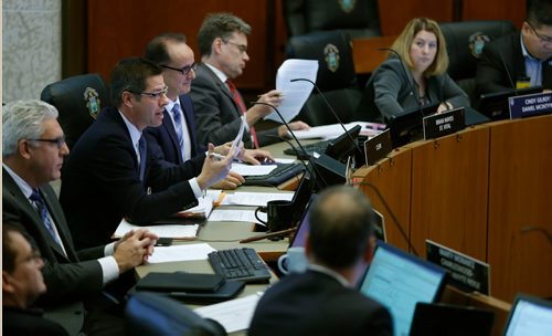 WAYNE GLOWACKI / WINNIPEG FREE PRESS

 Mayor Brian Bowman asks a question to City Councillor Jeff Browaty  regarding the opening of Portage and Main to pedestrians at the  EPC meeting at Winnipeg City Hall Wednesday. Aldo Santin story Oct.18 2017