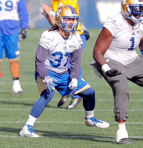 BORIS MINKEVICH / WINNIPEG FREE PRESS
Winnipeg Blue Bombers practice at IGF. #37 Christophe Normand. OCT. 19, 2017