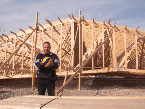 Canstar Community News Daryl Didyk is one of three partners building The Beach, a year-round indoor beach volleyball facility, which will be open in early 2018 at 2600 Wenzel St. in East St. Paul. (SHELDON BIRNIE/CANSTAR/THE HERALD)