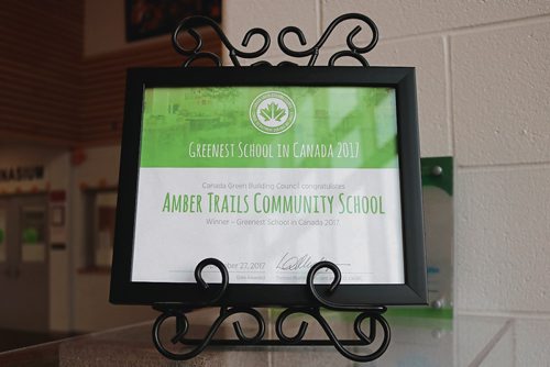Canstar Community News Oct. 17, 2017 - Amber Trails Community School was named Canada Green Building Councils Greenest School in Canada 2017. (LIGIA BRAIDOTTI/CANSTAR COMMUNITY NEWS/TIMES)