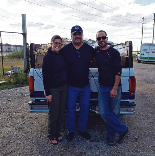Canstar Community News Oct. 8, 2017 - Erin Crampton, James Favel and Marc Degagne with Favels truck with Cramptons Market left over food. (LIGIA BRAIDOTTI/CANSTAR COMMUNITY NEWS/TIMES)