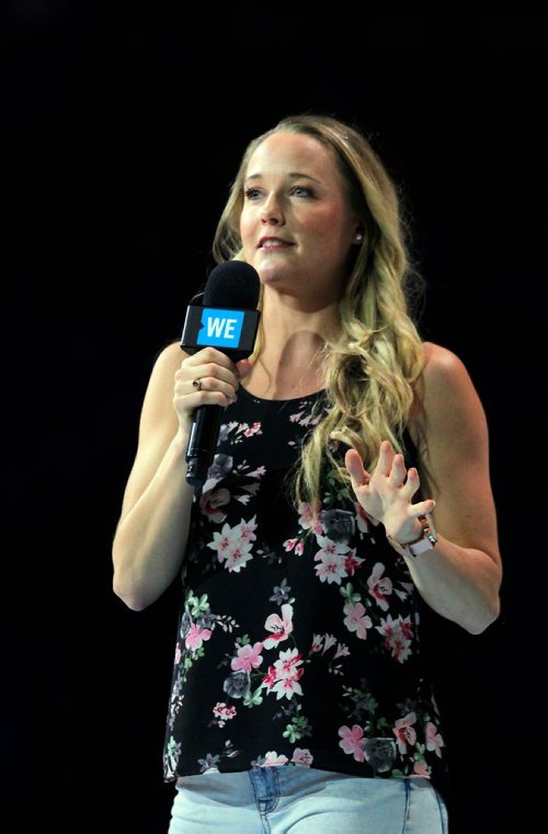 BORIS MINKEVICH / WINNIPEG FREE PRESS
WE Day Manitoba at Bell MTS Place. Olympian Sarah Wells at WE Day. Jen Zoratti story. OCT. 25, 2017