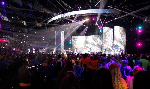 BORIS MINKEVICH / WINNIPEG FREE PRESS
WE Day Manitoba at Bell MTS Place. General crowd and stage shots at WE Day. Jen Zoratti story. OCT. 25, 2017