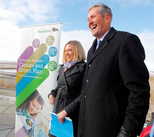 BORIS MINKEVICH / WINNIPEG FREE PRESS
Premier Brian Pallister, right, and Sustainable Development Minister Rochelle Squires,left, announce the Made-in-Manitoba Climate and Green Plan at Oak Hammock Marsh Interpretive Centre. Oct. 27, 2017