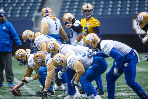 MIKE DEAL / WINNIPEG FREE PRESS
Winnipeg Blue Bombers' QB Dan LeFevour (13) during practice at Investors Group Field Wednesday afternoon.
171101 - Wednesday, November 01, 2017.