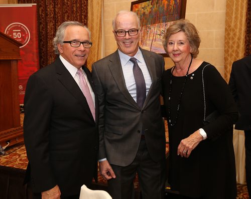 JASON HALSTEAD / WINNIPEG FREE PRESS

L-R: Former premier Gary Filmon, event emcee Scott Oake (CBC Sports) and Lt.-Gov. Janice Filmon at the 11th annual Duff Roblin Award Dinner on Oct. 26, 2017 at The Fort Garry Hotel. (See Social Page)