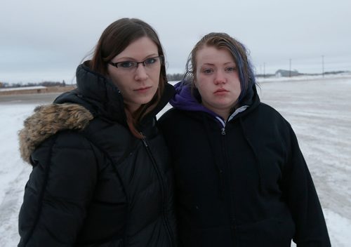 WAYNE GLOWACKI / WINNIPEG FREE PRESS 

Rebecca (glasses) and Diane Saunders, sisters of Bill Sunders who was shot and killed by RCMP Wednesday morning on Hwy. 417 by Lake Manitoba First Nation.   Kevin Rollason  story   Nov. 15  2017