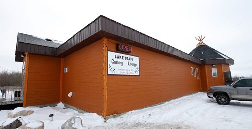 WAYNE GLOWACKI / WINNIPEG FREE PRESS 

The Lake Man Gaming Lounge in the Lake Manitoba First Nation that was robbed on Saturday night.  Kevin Rollason  story   Nov. 15  2017