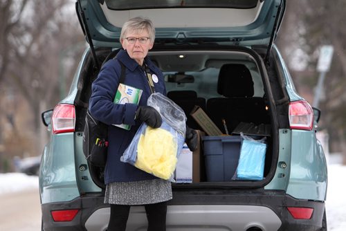 RUTH BONNEVILLE / WINNIPEG FREE PRESS

Feature on Home Care
Home care nurse Valerie Alderson stands next to her car which also happens to be her work office, her stock room,  and her  lunch room.  Alderson talks about her experience in home care for a 49.8 feature.  



Jane Gerster  | Health Reporter

Nov 18, 2017