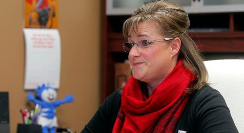 BORIS MINKEVICH / WINNIPEG FREE PRESS
Daphne Penrose in her office at the Office of the Childrens Advocate on Portage Ave. Jane Gerster story. Nov. 20, 2017