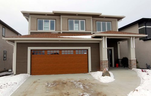 BORIS MINKEVICH / WINNIPEG FREE PRESS
NEW HOMES - 181 Willow Creek Road in Bridgwater Trails. Front of home. Lewys story.  Nov. 20, 2017