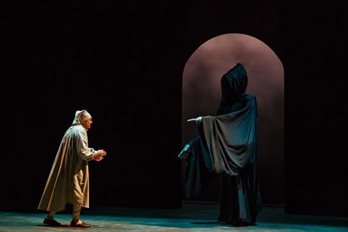 MIKE DEAL / WINNIPEG FREE PRESS
Robb Paterson as Ebenezer Scrooge is confronted by the Ghost of Christmas Future played by Lindsay Johnson for the Royal Manitoba Theatre Centre's production of A Christmas Carol.
171122 - Wednesday, November 22, 2017.