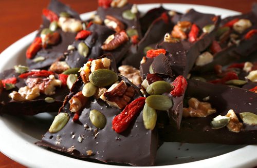 WAYNE GLOWACKI / WINNIPEG FREE PRESS

Food. Sarah Rehills Superfood Nutbark.
 Wendy King Story  Nov. 27  2017