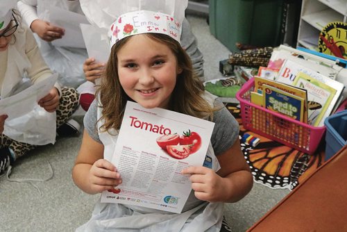 Canstar Community News Nov. 21, 2017 - Victory School students were part of the Canadian Produce Marketing Association Freggin Childrens Chef for a Day program. (LIGIA BRAIDOTTI/CANSTAR COMMUNITY NEWS/TIMES)