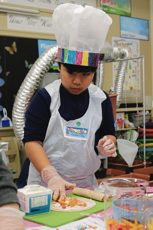 Canstar Community News Nov. 21, 2017 - Victory School students learned to make healthy meals at the Canadian Produce Marketing Associations Freggie Childrens Chef for a Day event. (LIGIA BRAIDOTTI/CANSTAR COMMUNITY NEWS/TIMES)