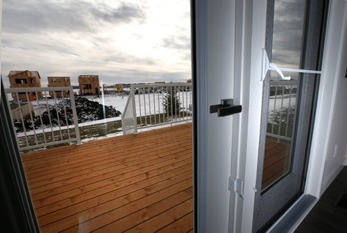 WAYNE GLOWACKI / WINNIPEG FREE PRESS

Homes. The deck off of the dining area at  20 Bow Water Drive in Bonavista. Ventura Custom Homes Paul Saltel is the agent.  Todd Lewys  story. Dec.1 2017