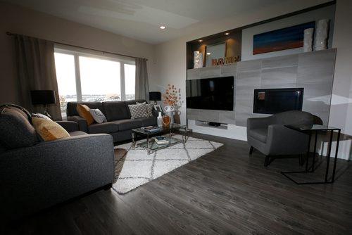 WAYNE GLOWACKI / WINNIPEG FREE PRESS

Homes.  The living room  in  20 Bow Water Drive in Bonavista. Ventura Custom Homes Paul Saltel is the agent.  Todd Lewys  story. Dec.1 2017