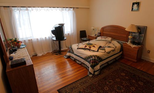 BORIS MINKEVICH / WINNIPEG FREE PRESS
RESALE HOMES - 495 Borebank Street. Master bedroom. TODD LEWYS STORY. Dec. 4, 2017