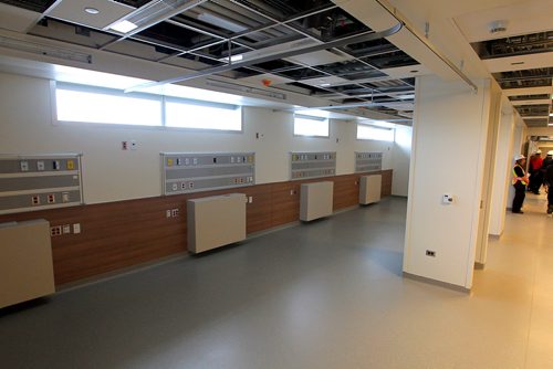 BORIS MINKEVICH / WINNIPEG FREE PRESS
Photo from tour of new HSC Winnipeg Womens Hospital. Baby area incomplete. JANE STORY. Dec. 6, 2017