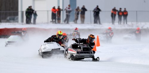 TREVOR HAGAN / WINNIPEG FREE PRESS
Greg Shepertycky (707) from Rocky Mountain House, AB, leads the PM 340/SM 340SS 440 Final during CPTC racing in Beausejour, Sunday, December 10, 2017.