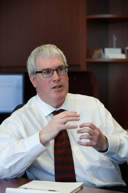 WAYNE GLOWACKI / WINNIPEG FREE PRESS

Ronan Segrave, new interim COO for HSC Winnipeg in his office on his first day on the job. Jane Gerster  story Dec. 11  2017